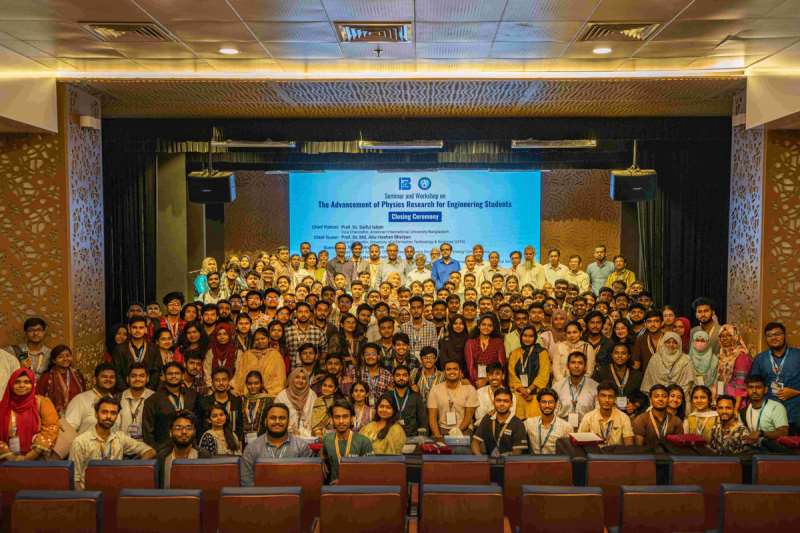 Day-long Seminar and Workshop on “The Advancement of Physics Research for Engineering Students”