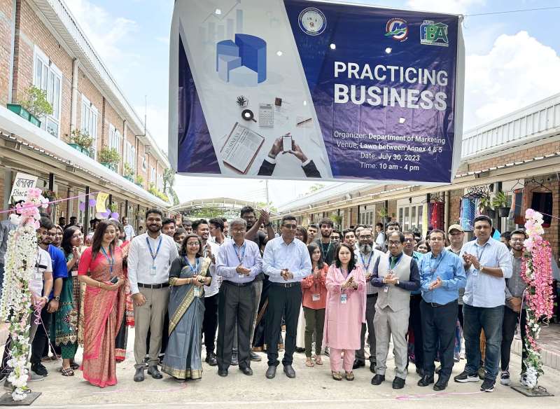 “PRACTICING BUSINESS”: A SIMULATION ORGANIZED FOR STUDENTS OF INTERNATIONAL BUSINESS