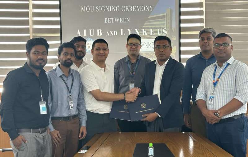 MOU Signing between  AIUB and LYNKEUS
