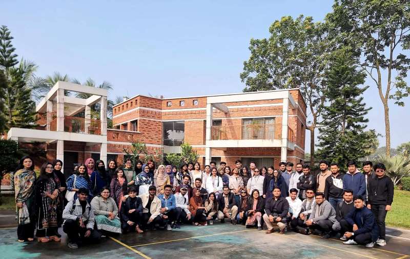 Architecture Study Trip to a Vacation House at Gazipur
